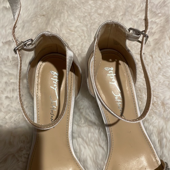 Betsey Johnson Satin Block Heel Crystal Sandals 7.5 - Picture 3 of 7